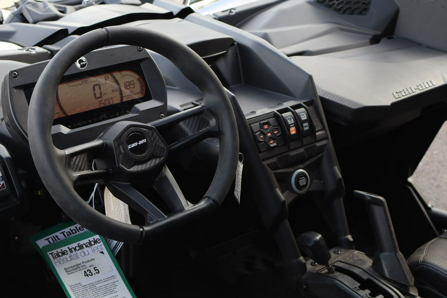 2026 Can-Am® Maverick X3 Max X RS Turbo RR Triple Black_7.6 in.