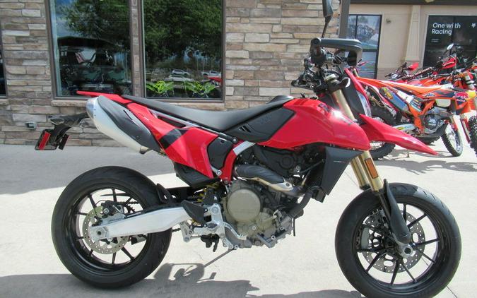 2026 Ducati Hypermotard 698 Mono Red