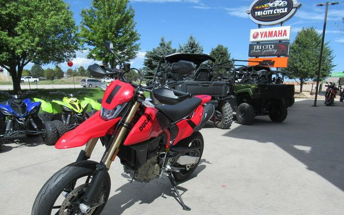 2026 Ducati Hypermotard 698 Mono Red