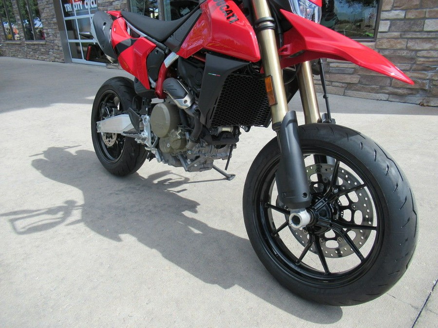 2026 Ducati Hypermotard 698 Mono Red