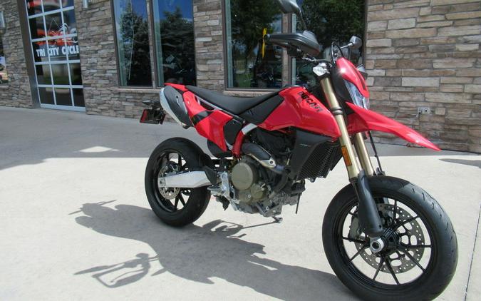 2026 Ducati Hypermotard 698 Mono Red