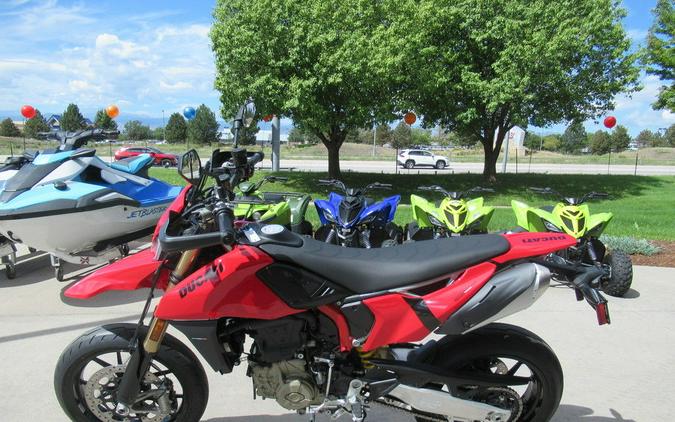 2026 Ducati Hypermotard 698 Mono Red