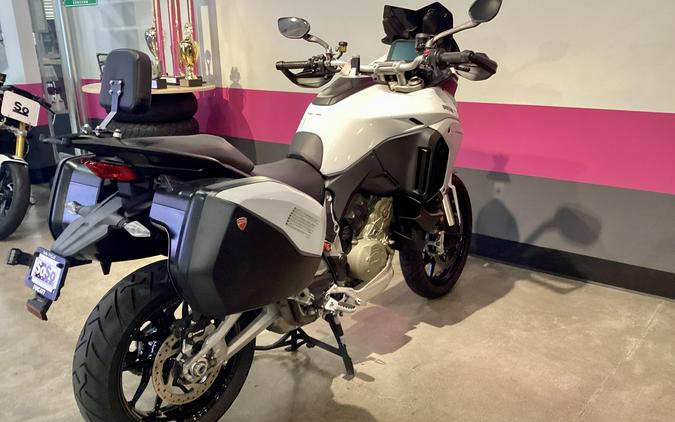 2023 Ducati Multistrada V4 S Travel & Radar