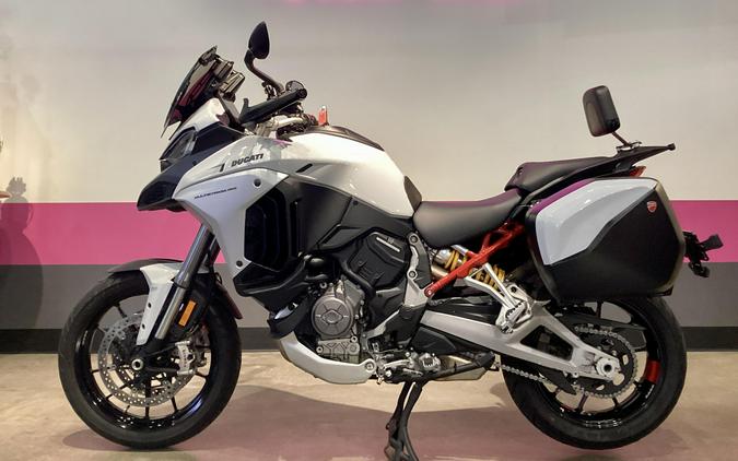 2023 Ducati Multistrada V4 S Travel & Radar