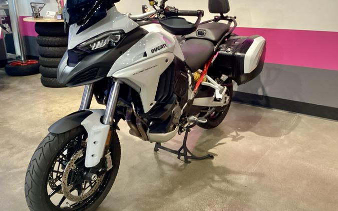 2023 Ducati Multistrada V4 S Travel & Radar