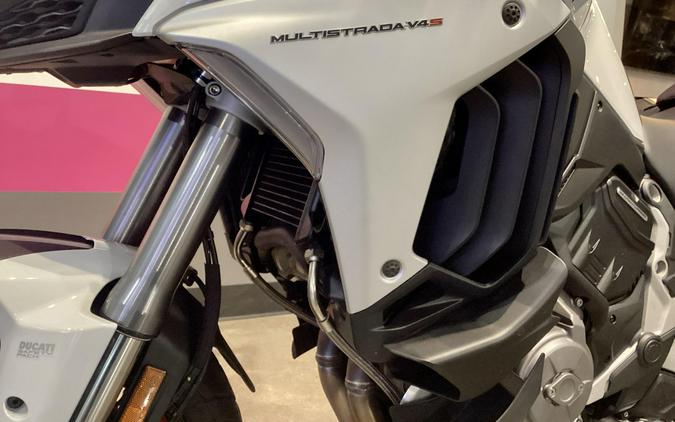 2023 Ducati Multistrada V4 S Travel & Radar