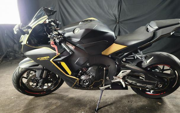 2018 HONDA CBR1000RR ABS - F100013