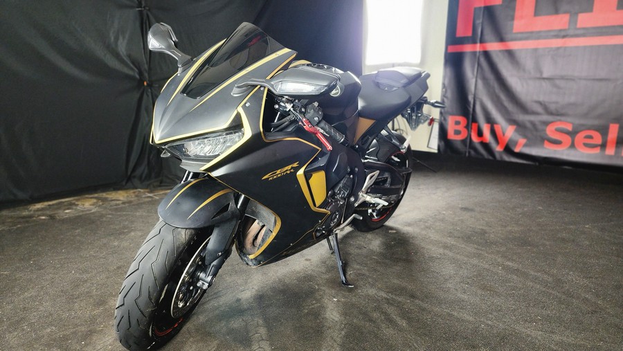 2018 HONDA CBR1000RR ABS - F100013