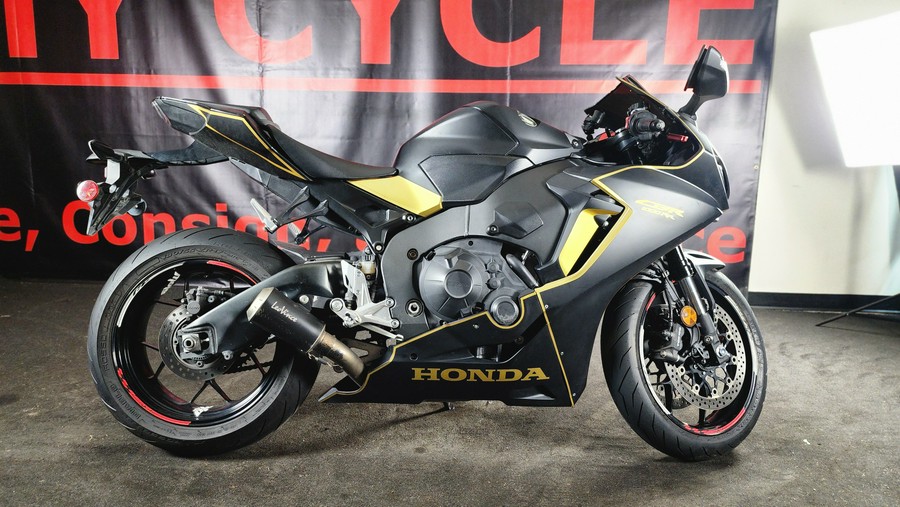 2018 HONDA CBR1000RR ABS - F100013