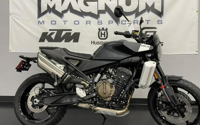 2025 Husqvarna SVARTPILEN 801