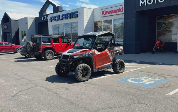 2019 Polaris® General® 1000 EPS Deluxe Orange Rust