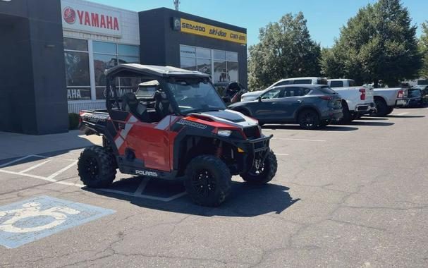 2019 Polaris® General® 1000 EPS Deluxe Orange Rust