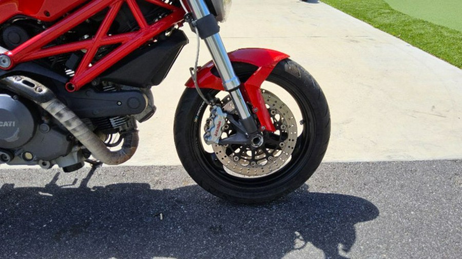 2006 Ducati Monster 696