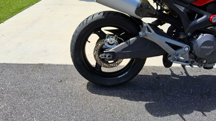 2006 Ducati Monster 696