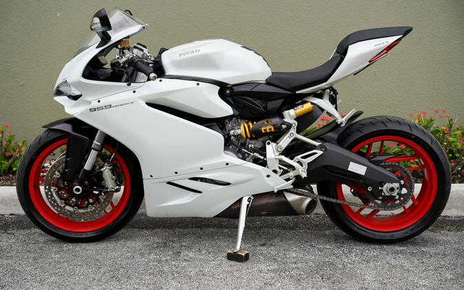 2017 Ducati 959 Panigale Arctic white silk