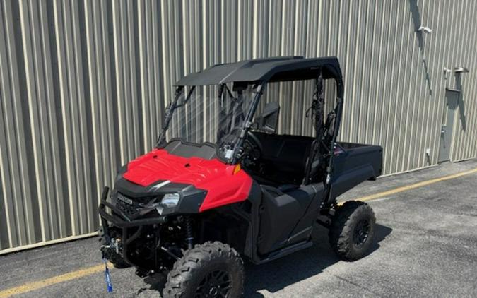 2026 Honda Pioneer 700 Deluxe