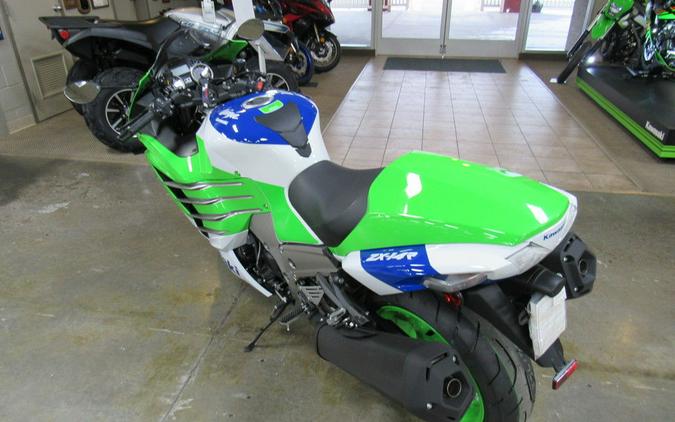 2024 Kawasaki Ninja® ZX™-14R 40th Anniversary Edition ABS