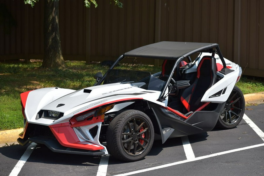 2023 Polaris Slingshot® ROUSH® Edition Manual