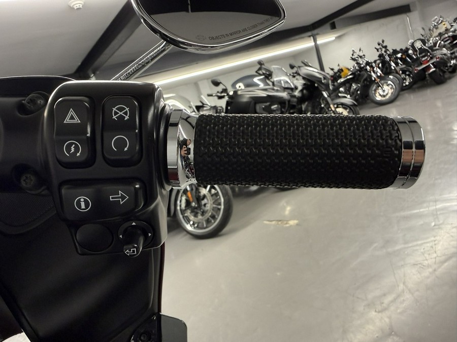 2015 Harley-Davidson FLTRX ROAD GLIDE