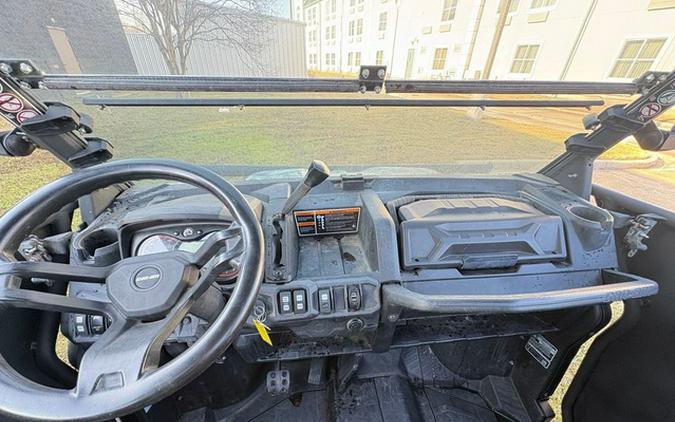 2018 Can-Am Defender DPS HD10