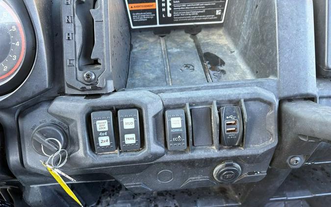 2018 Can-Am Defender DPS HD10