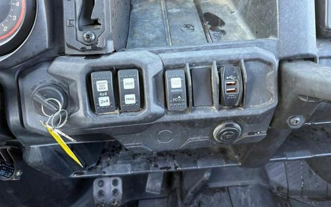 2018 Can-Am Defender DPS HD10