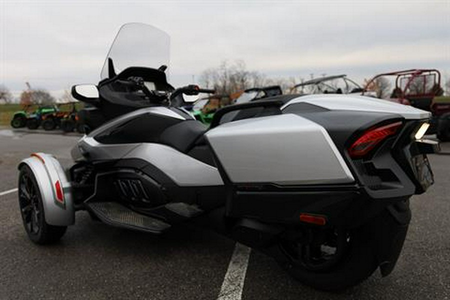 2024 Can-Am Spyder RT