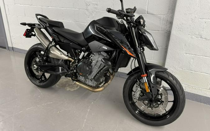 2021 KTM 890 Duke
