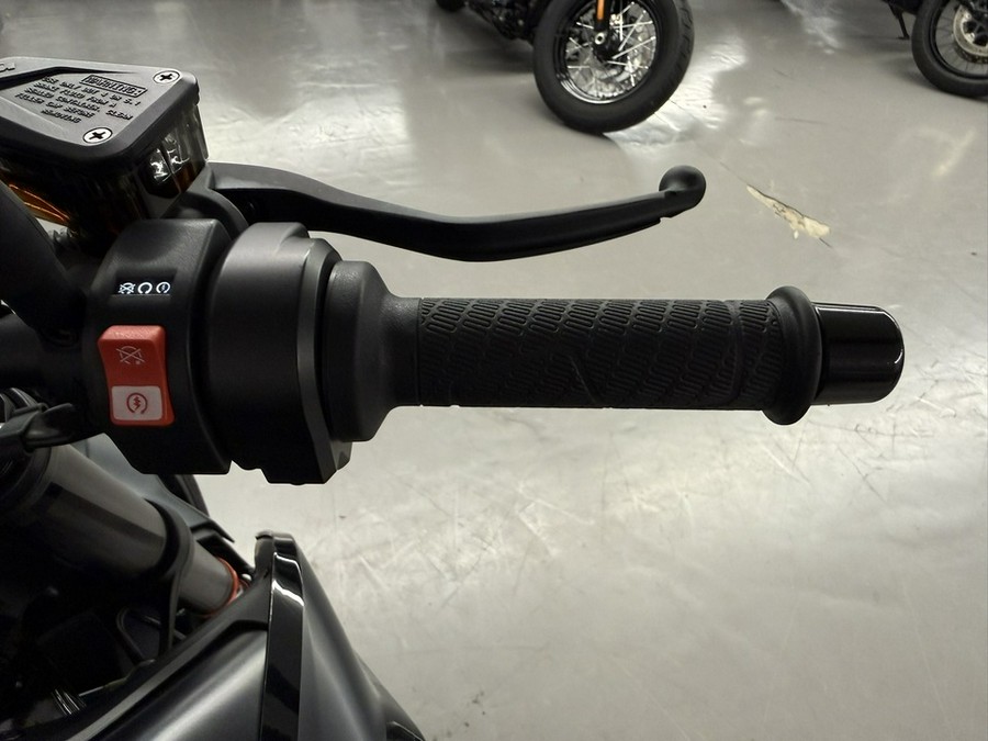 2021 KTM 890 Duke