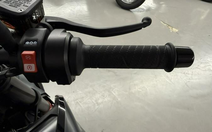 2021 KTM 890 Duke