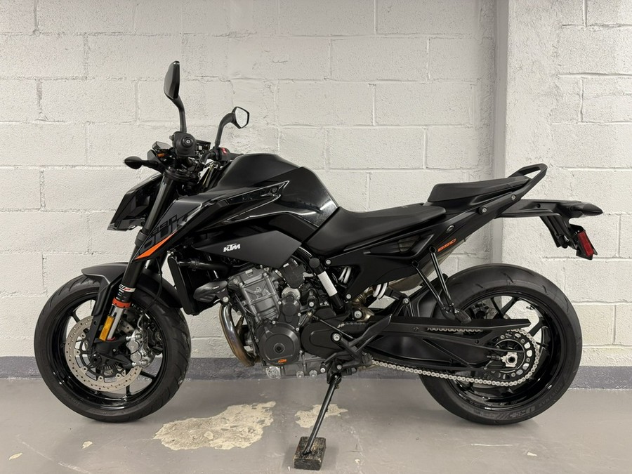 2021 KTM 890 Duke