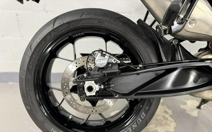 2021 KTM 890 Duke