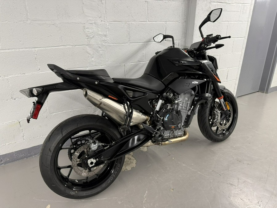 2021 KTM 890 Duke
