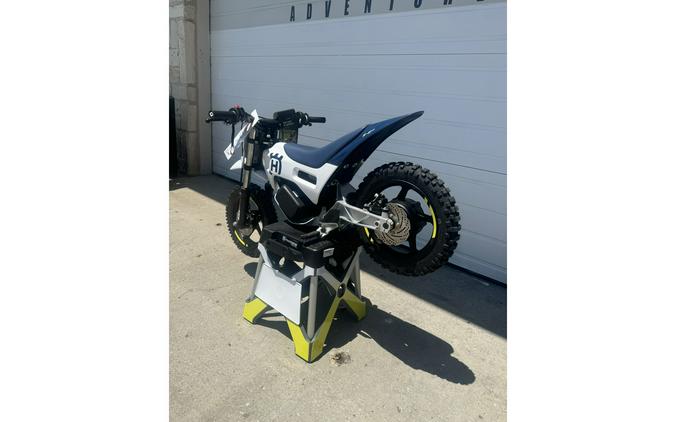 2024 Husqvarna Motorcycles EE 2