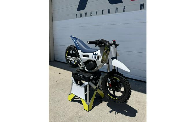 2024 Husqvarna Motorcycles EE 2