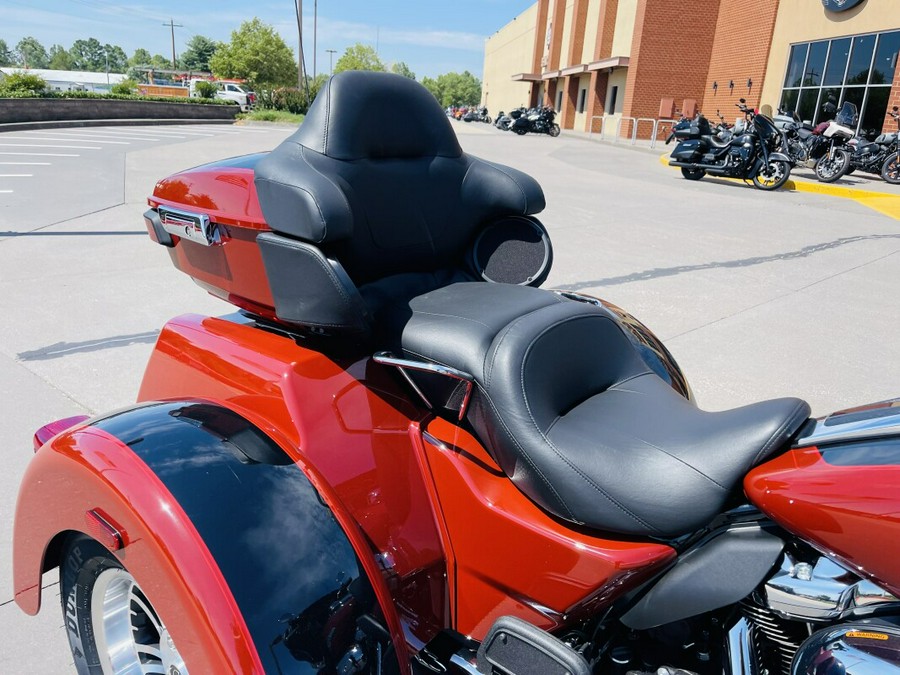 2024 Harley-Davidson Tri Glide Ultra FLHTCUTG