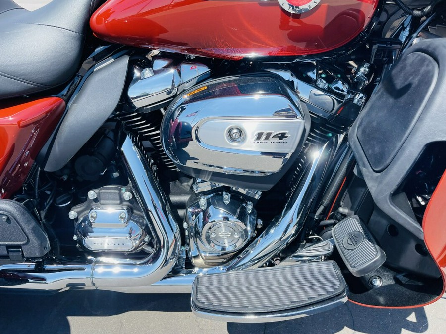 2024 Harley-Davidson Tri Glide Ultra FLHTCUTG