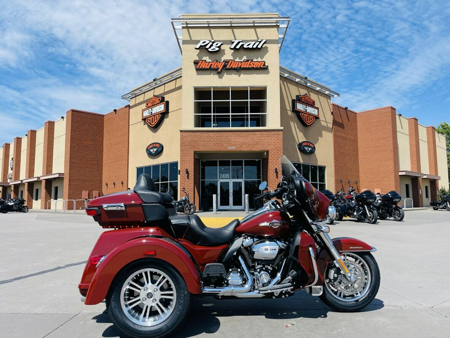 2024 Harley-Davidson Tri Glide Ultra FLHTCUTG