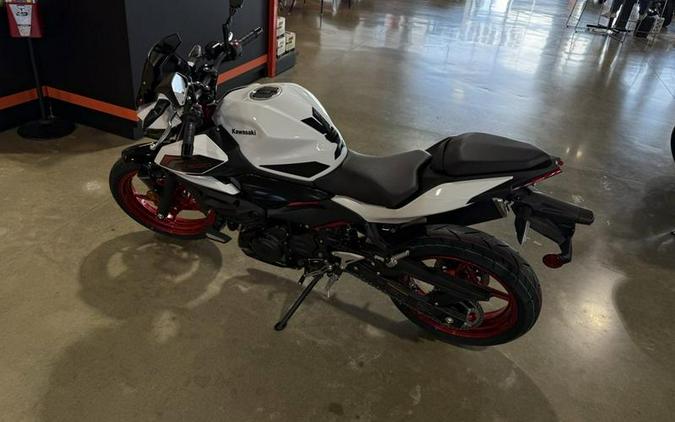 2026 Kawasaki Z500 SE ABS