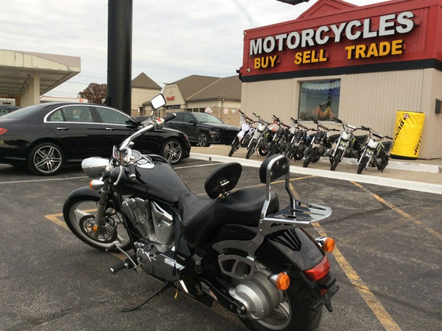 2010 Honda Sabre Base