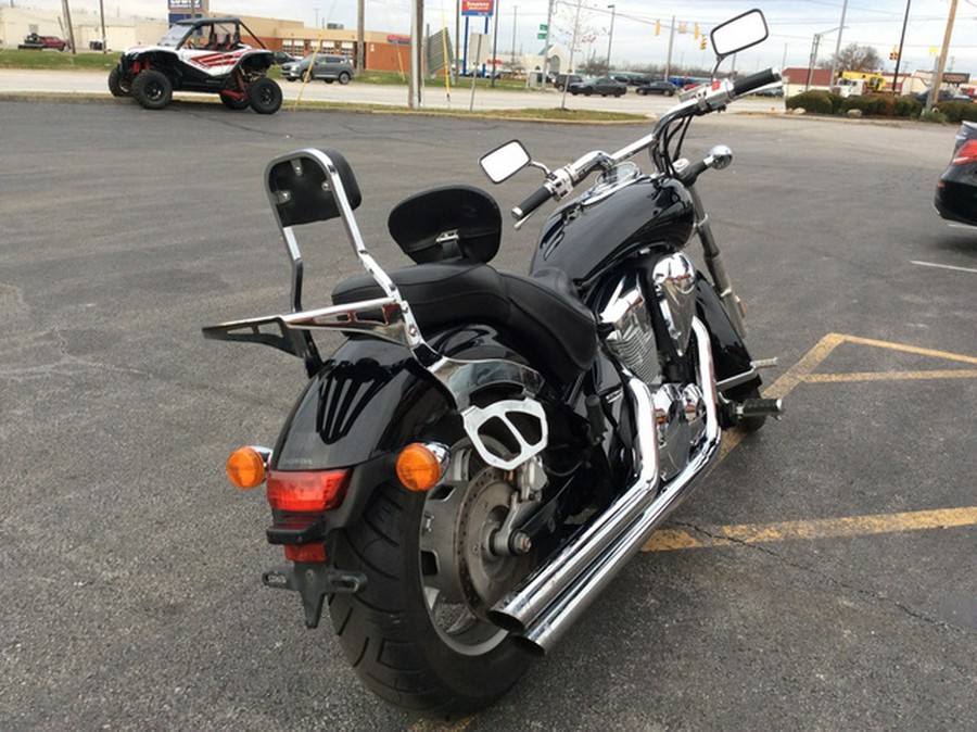 2010 Honda Sabre Base