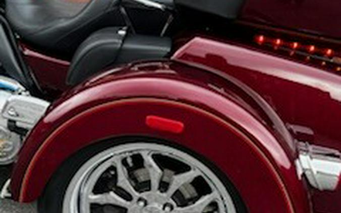 2016 Harley-Davidson® flhtcutg Tri Glide® Ultra