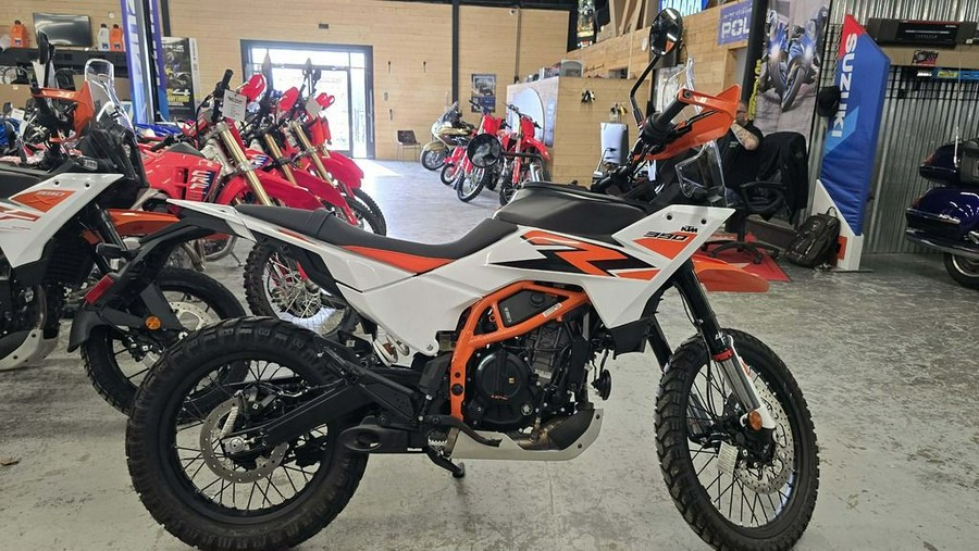 2026 KTM Adventure 390 R