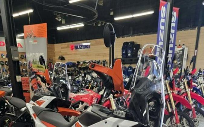 2026 KTM Adventure 390 R