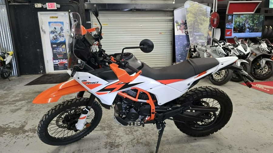 2026 KTM Adventure 390 R
