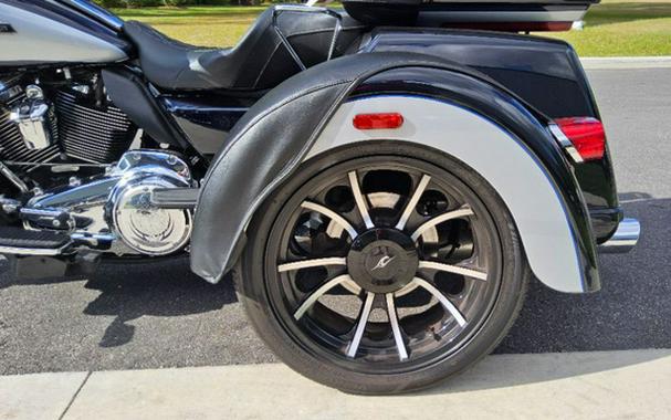 2019 Harley-Davidson Trike TRI Glide Flhtcutg