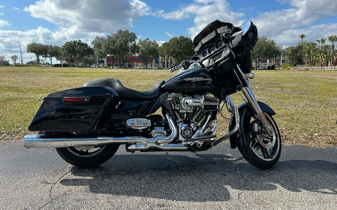 2014 Harley-Davidson Street Glide FLHX