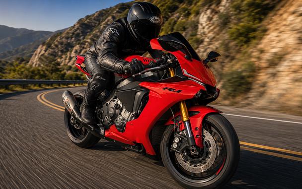 2015 YAMAHA YZF-R1C - F000552