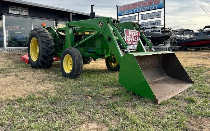 1980 John Deere 2240