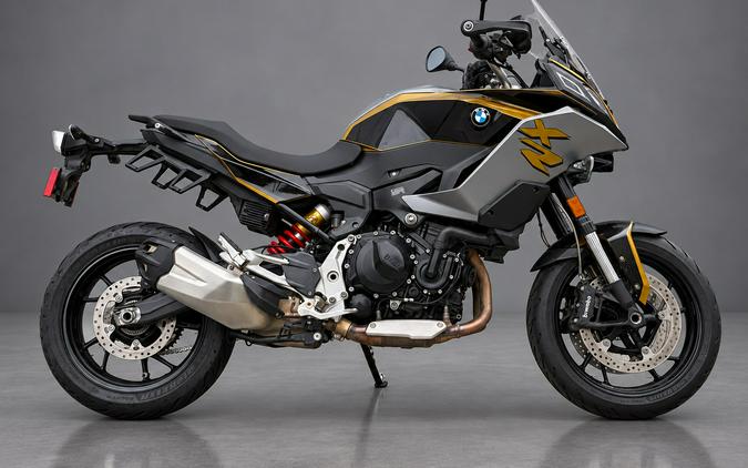 2021 BMW F 900 XR